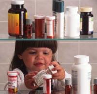 Что делать если ребенок съел незнакомые таблетки?