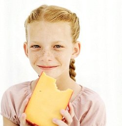 Сыр в питании ребенка